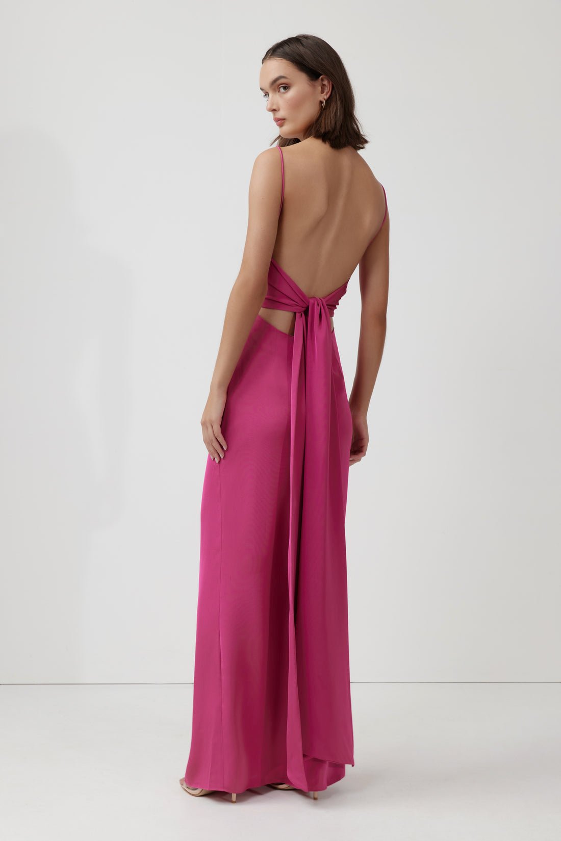 LEXI VENUS DRESS - MAGENTA photo 4