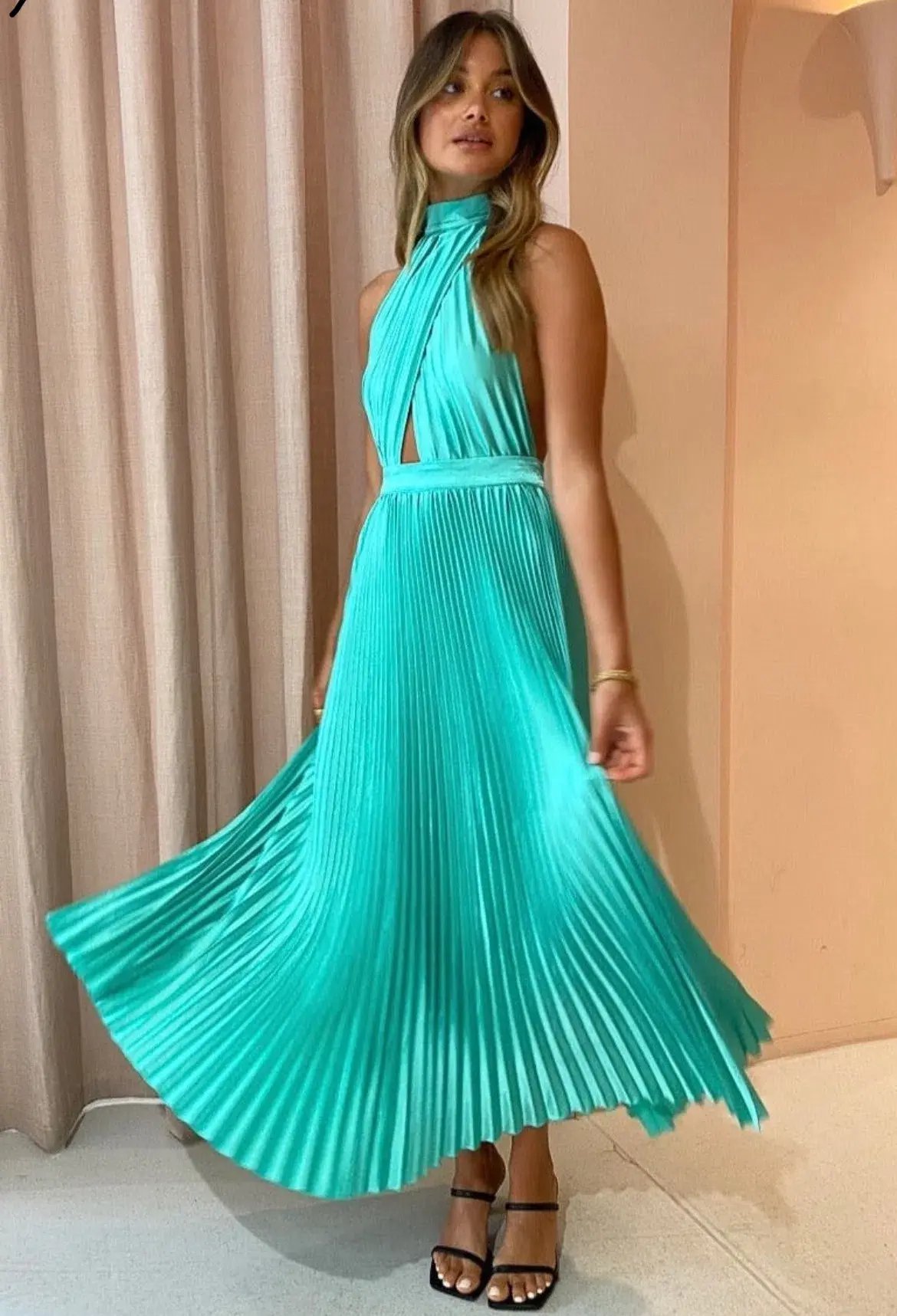L'Idee Renaissance Gown in Marine Size AU 8 photo 4