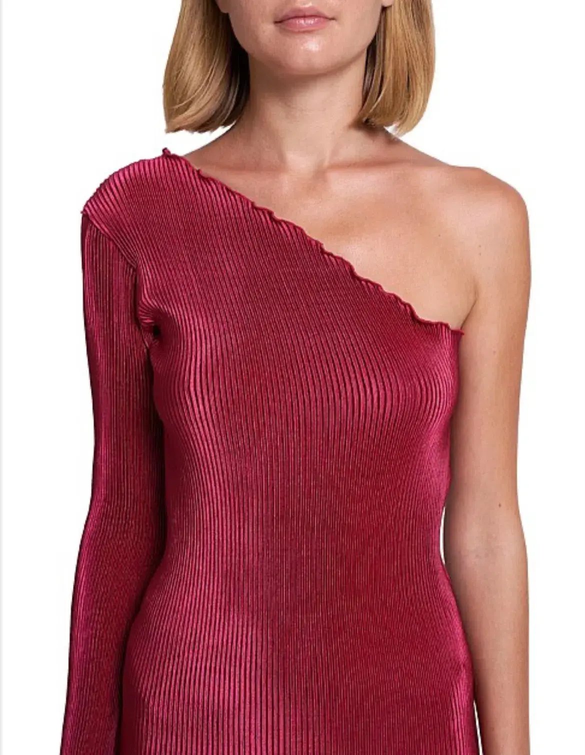 Lidee Soiree Gigi Sleeved Gown in Ruby Red Size 8 / S photo 5