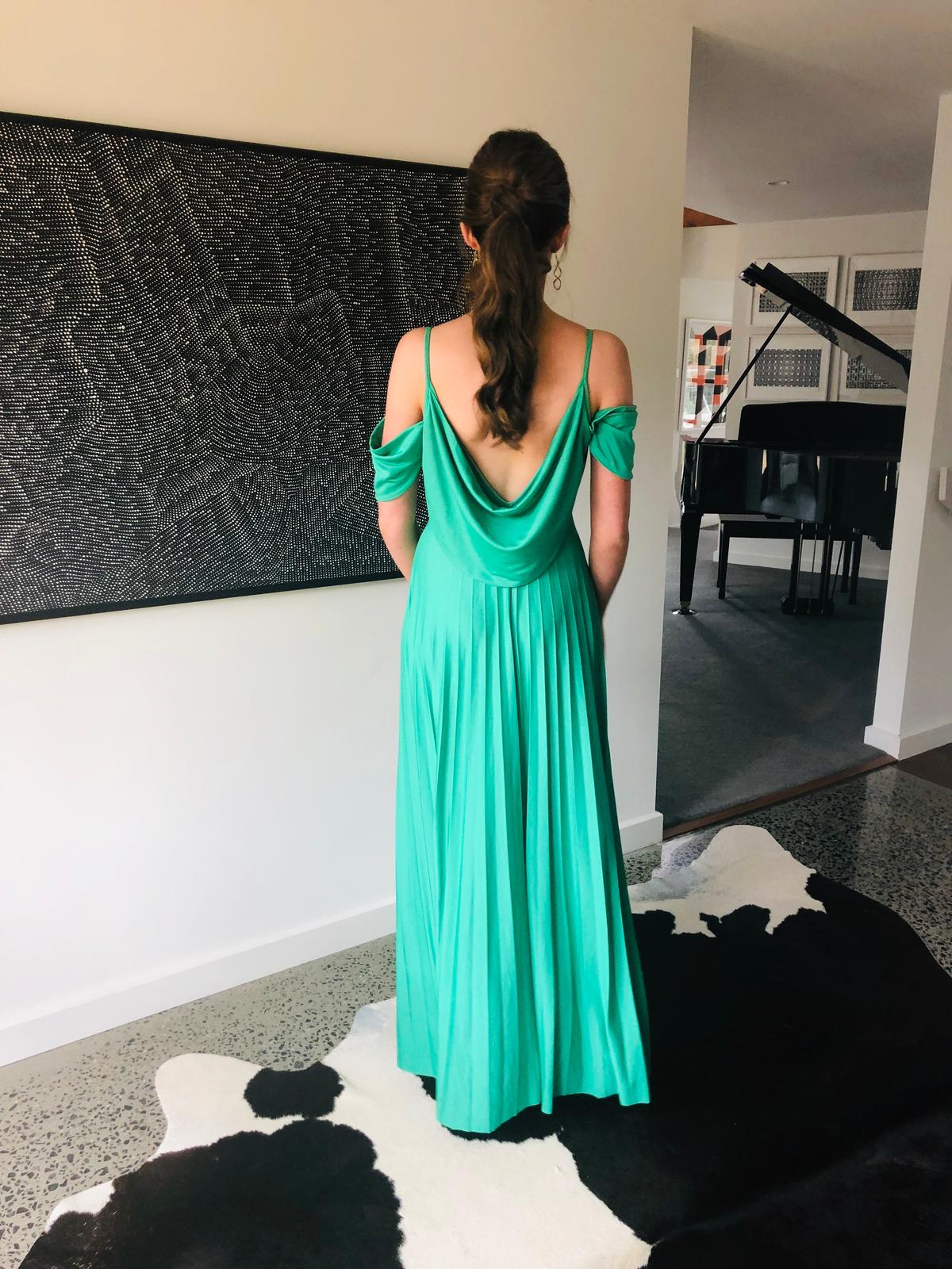 Green Formal Dress size 8 photo 3