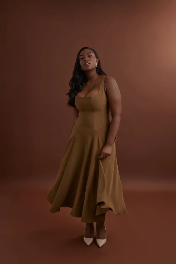 ODD MUSE THE ULTIMATE MUSE LOW WAIST SQUARE NECK MIDI DRESS - OLIVE photo 4