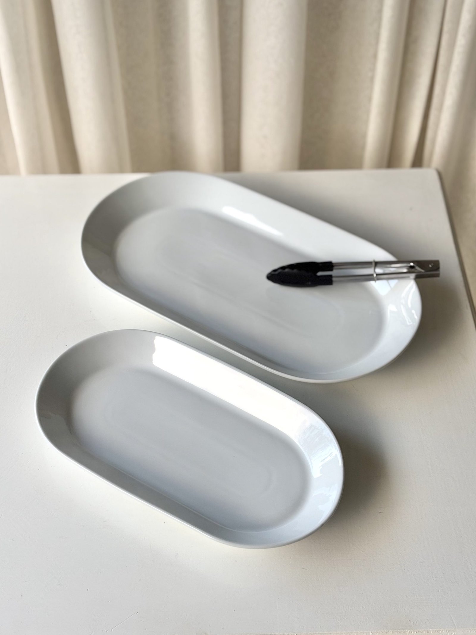 Small Tongs – Black photo 2
