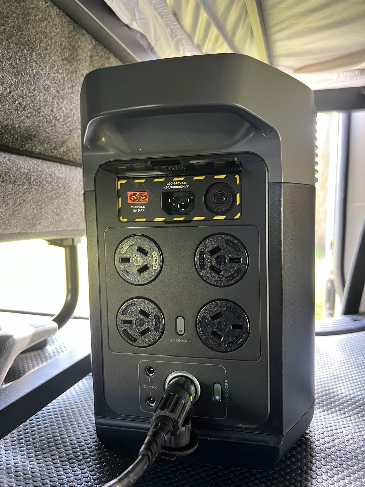 Isabelle 6 seater Brisbane Airport 759 photo 8