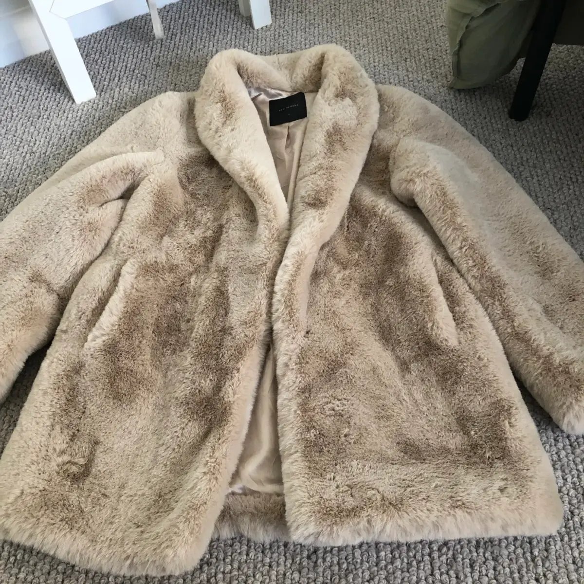 San Sloane Crawford Faux Fur Jacket Light Tan Size XS / Au 6 photo 3