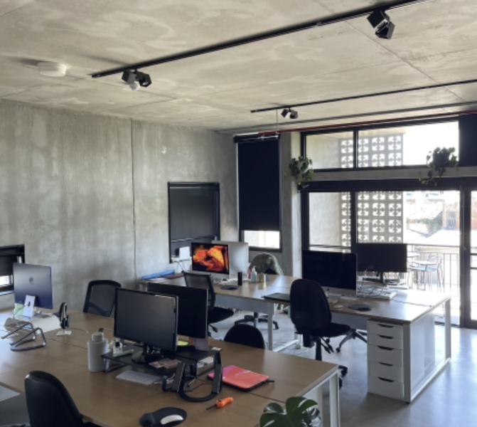 Hot Desks in Female Creative Sharehouse! photo 2