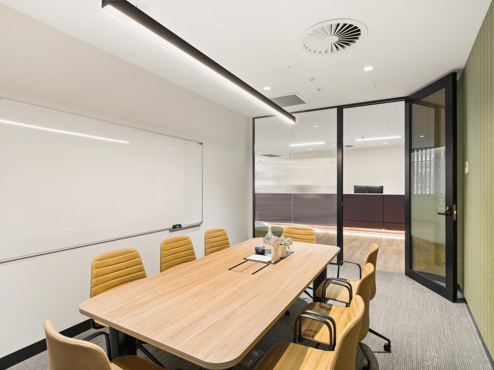 Thornbill Meeting Room at Liberty St Leonards photo 3