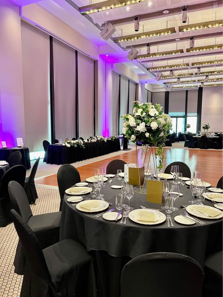SPECIAL 🌿 Wedding Floral Arrangements Centerpieces for HIRE photo 10