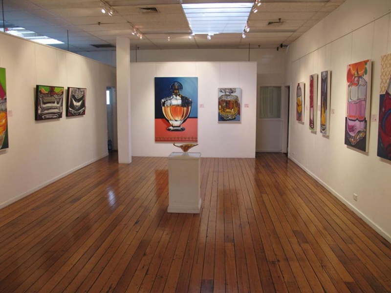 Gallery 550 photo 2