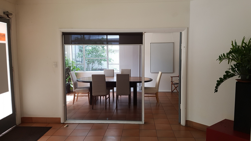 Office 2 photo 2