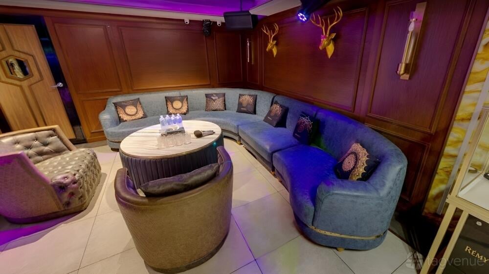 Medium - Large VIP Room at Sugar karaoke photo 3