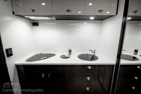 Traxx photo 6