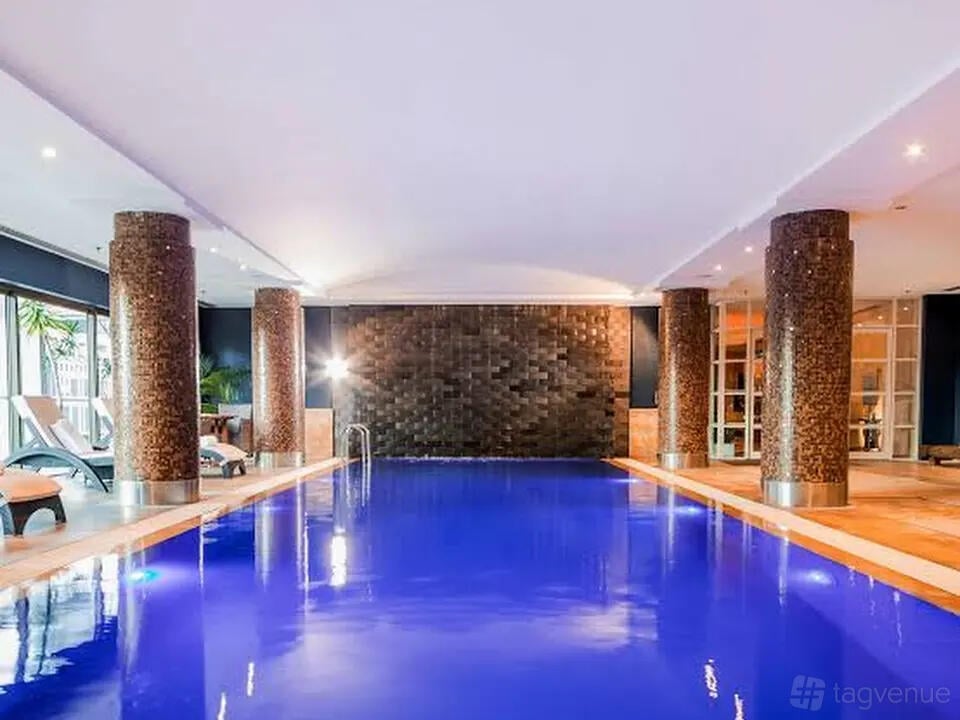Brooksy Bar at Amora Hotel Jamison Sydney photo 23