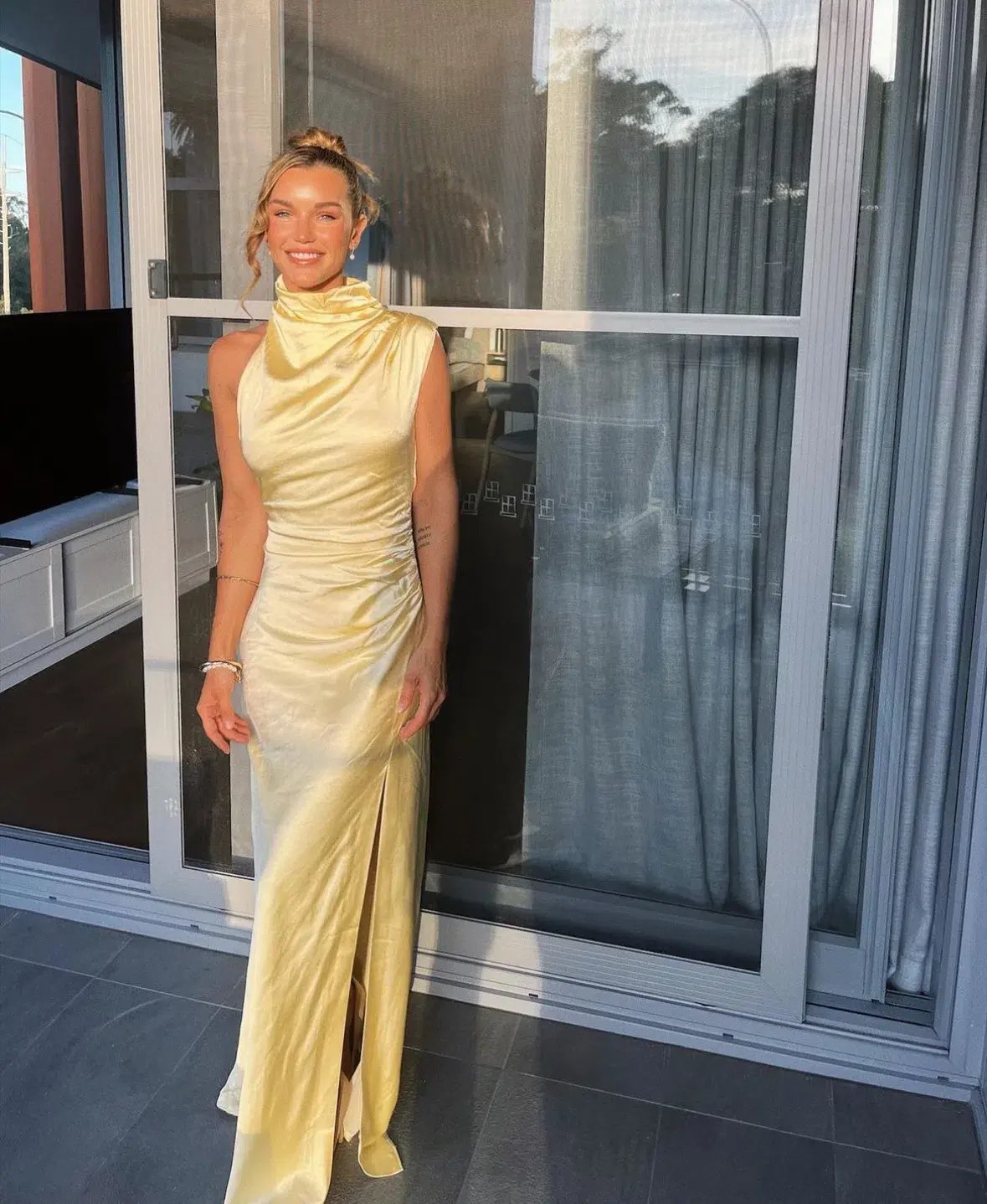 Misha Costantina Satin Gown in Soft Gold Yellow Size 8/S photo 5