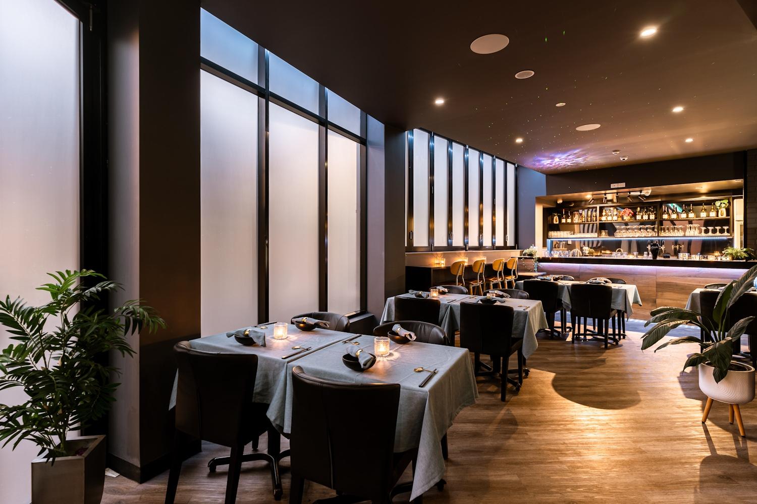 Dining Room at Magnolia - Modern Chinese photo 4