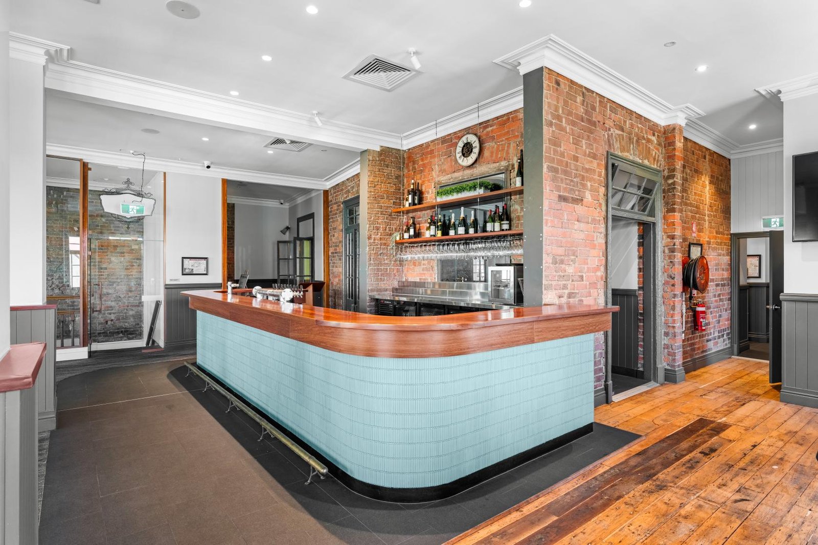 Full Venue Hire at The Alliance Hotel photo 5