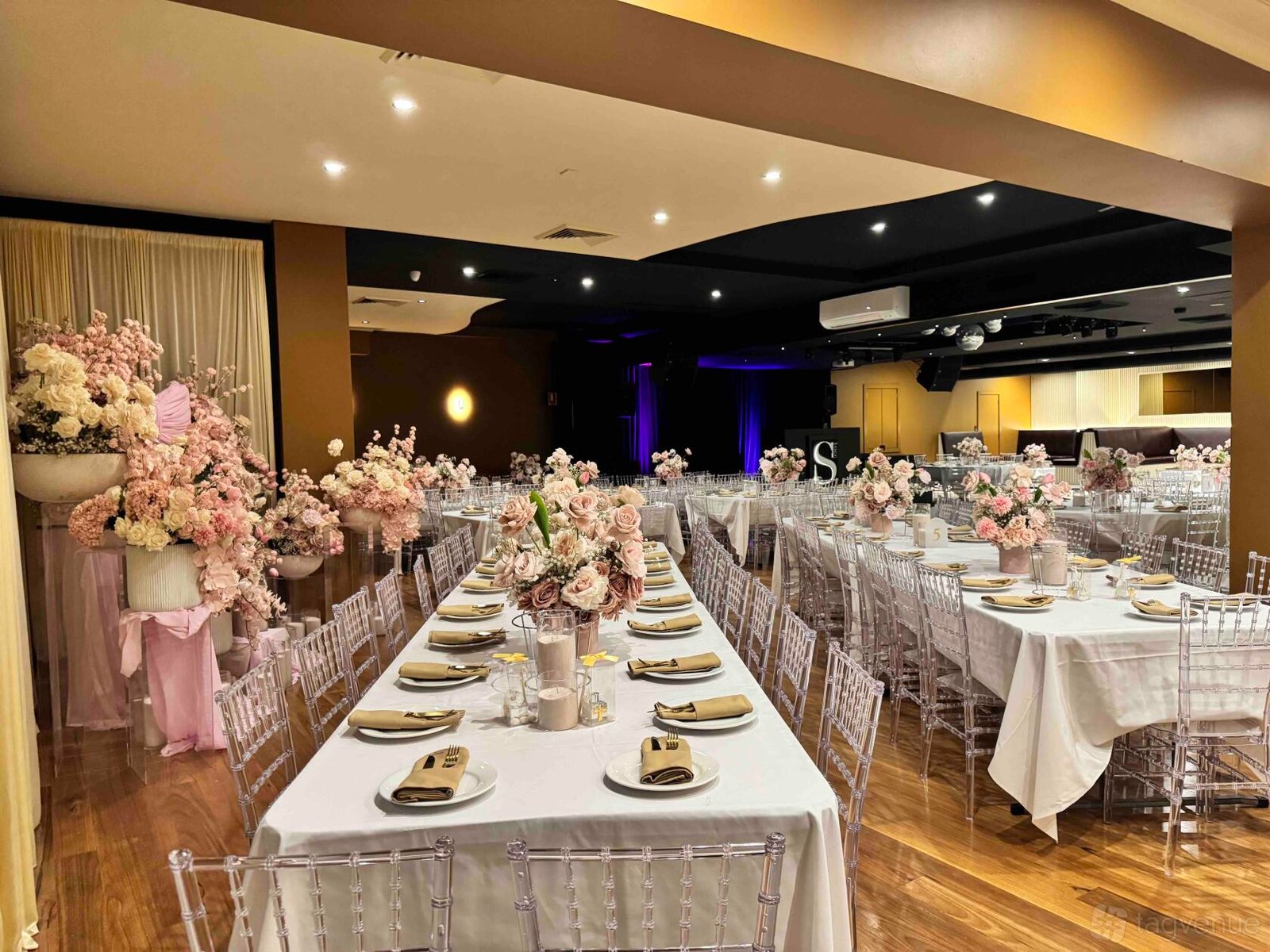 Entire Venue at Stanley 2204 photo 9