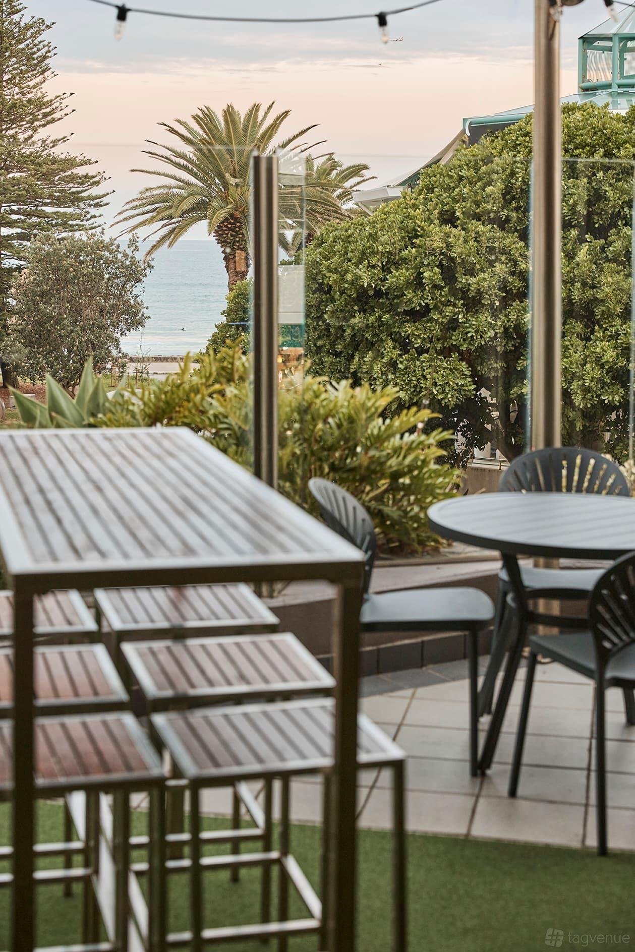 Alley Terrace (half) at Rydges Cronulla Beachside photo 3