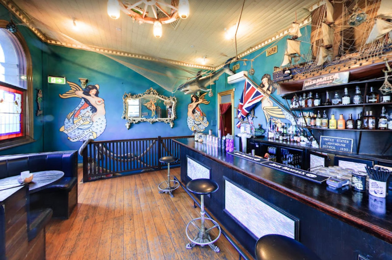 Mermaid Bar at Lefty’s Music Hall photo 4