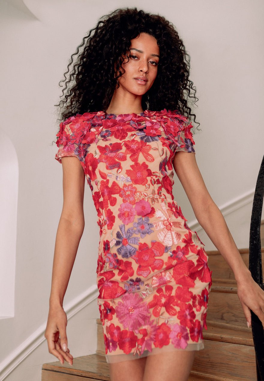 Elliatt Performance Dress photo 2