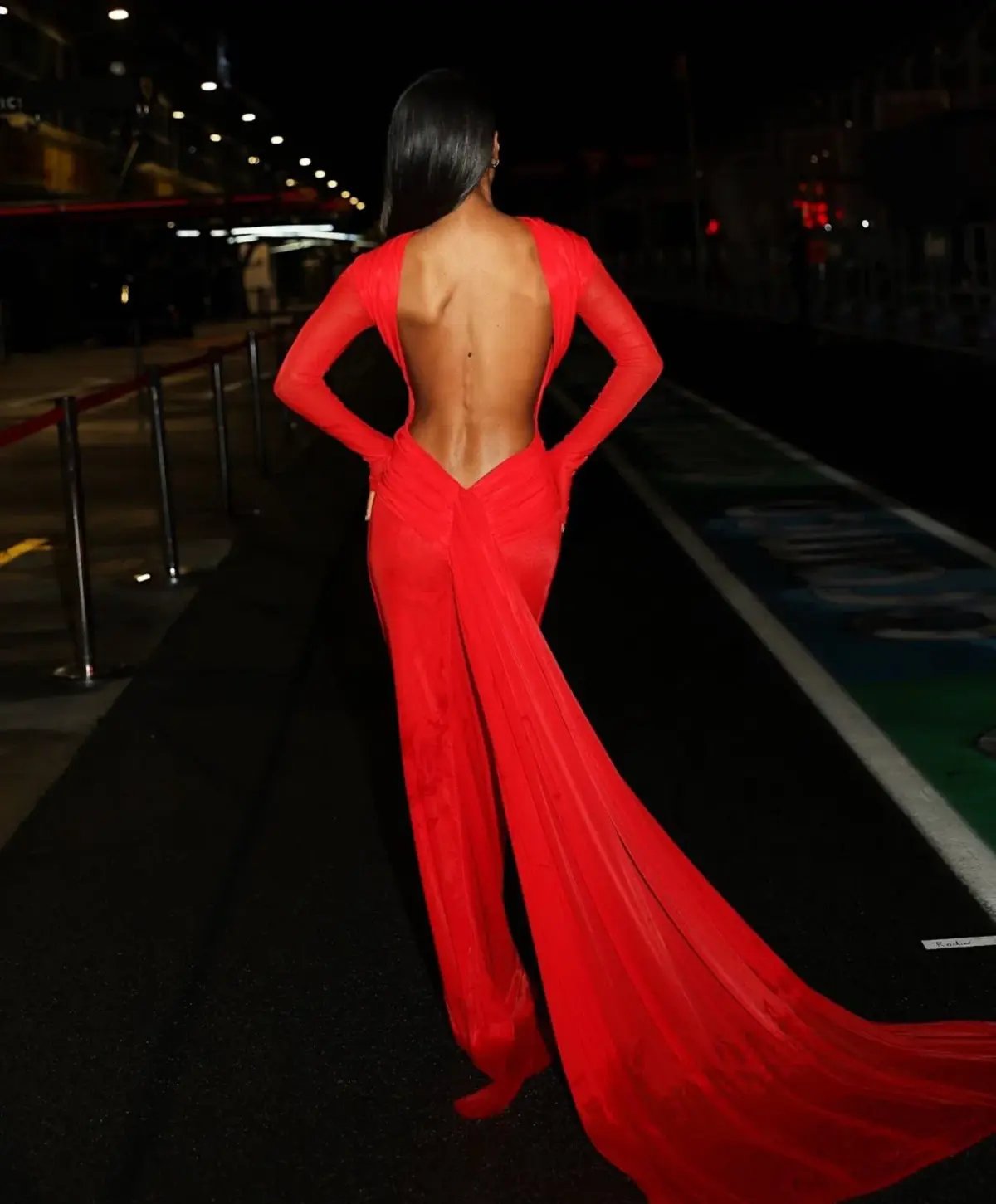 Effie Kats Monaco Gown Red Size 8 photo 2