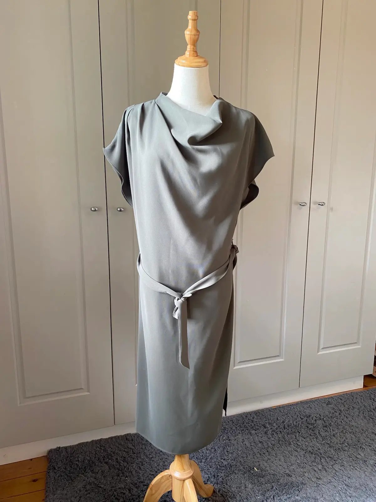 Veronika Maine Drapey Weave Drape Neck Midi Dress Khaki Size 14 photo 3