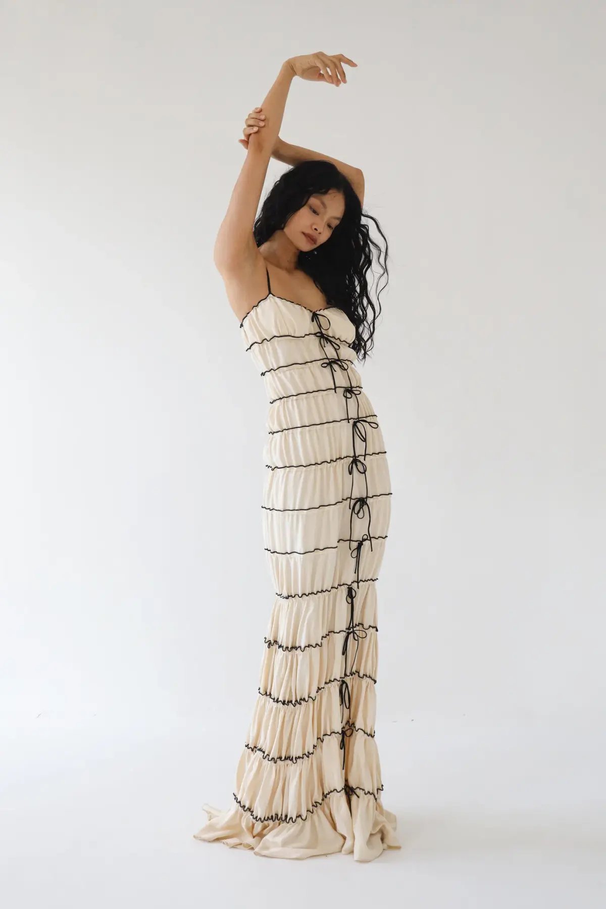 Mirror Palais Tunnel Ruffle Gown Shell Size 8 photo 3