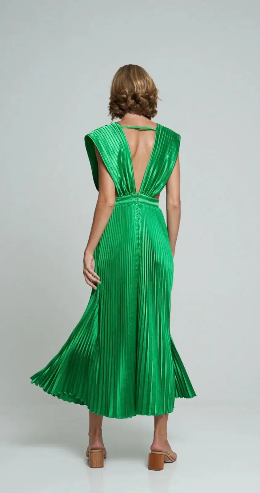 L’Idee Gala Gown Bright Green Size 10 photo 3