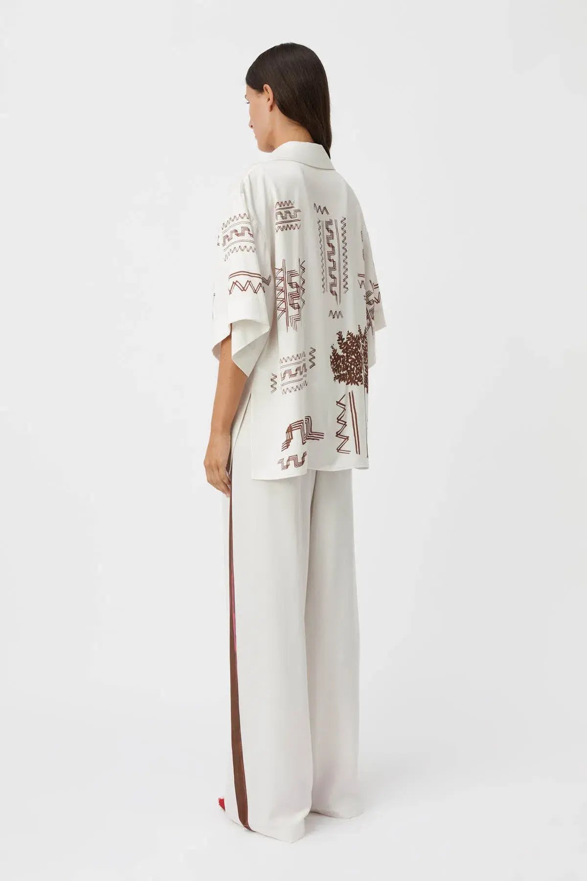 Camilla and Marc Cassia Short Sleeve Shirt and Pant Set in Oyster Grey Size 8 photo 2