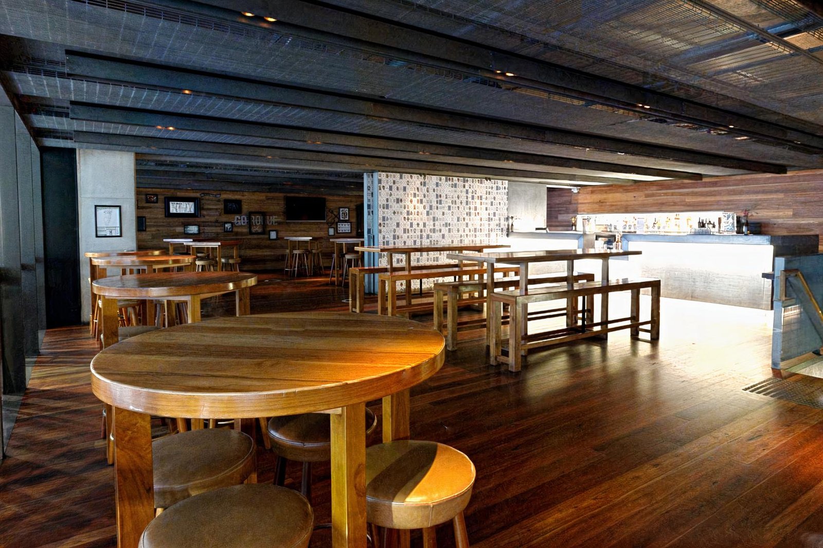 Zinc Bar at The Charming Squire photo 6