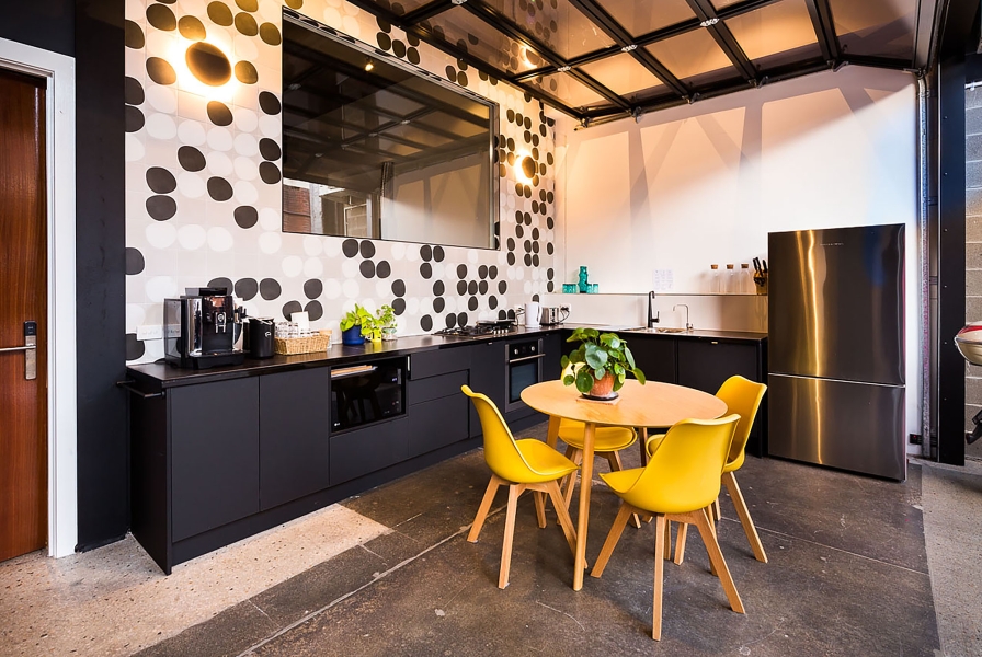 Boutique office photo 3