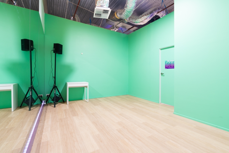 The MBassy Dance - The Green Room photo 3