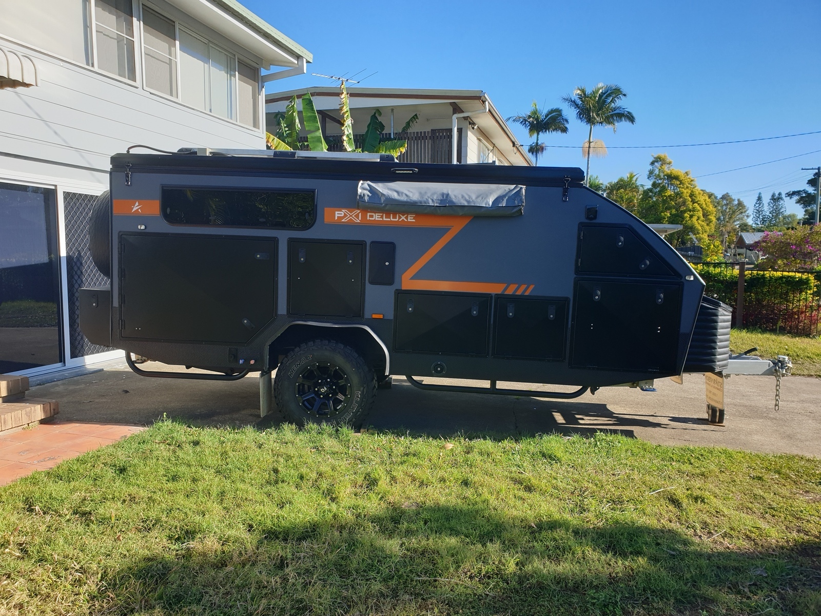 Family Camper, Hybrid Pop Top photo 4