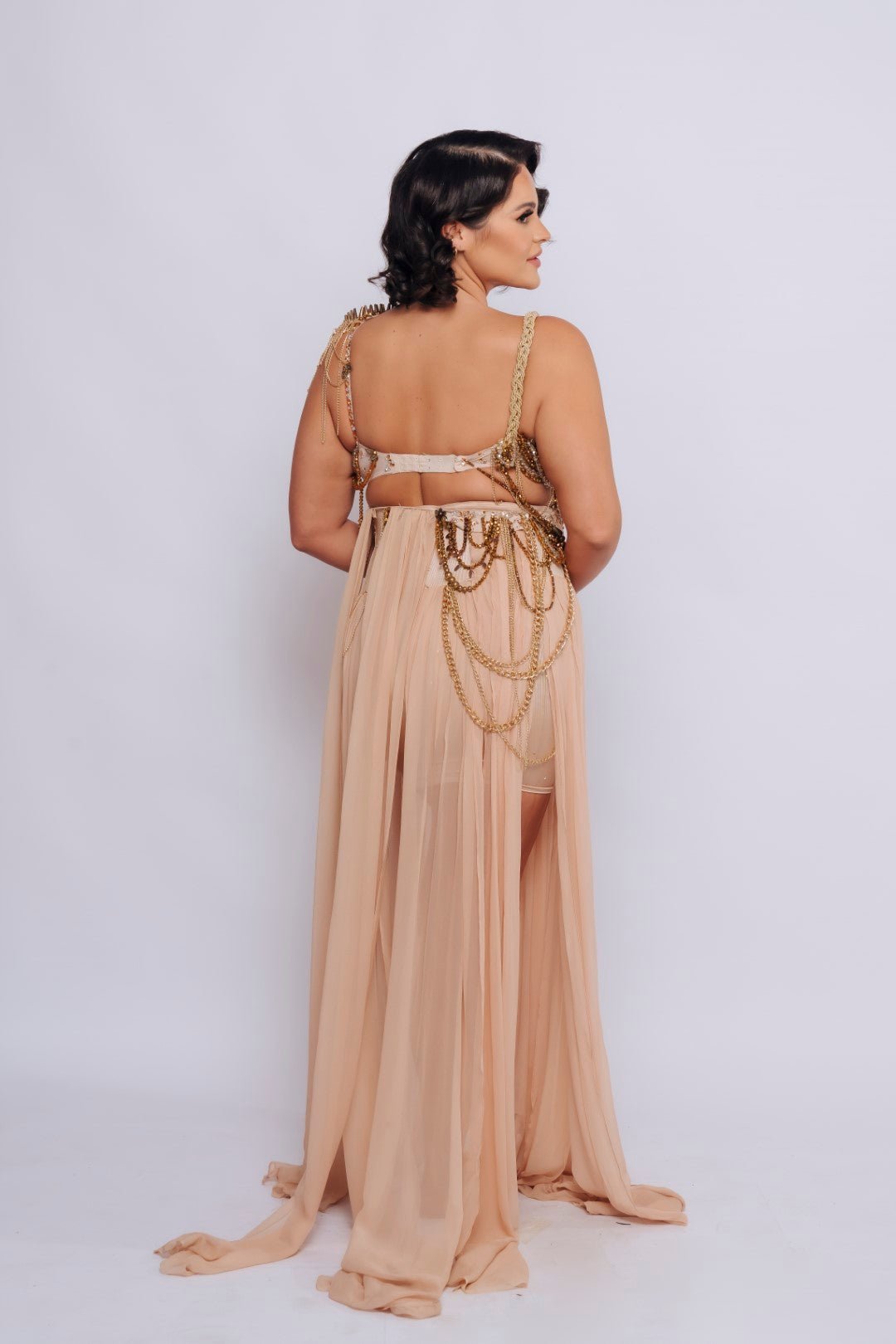 GEEYONCEBY VEE LOVE GOLD photo 2