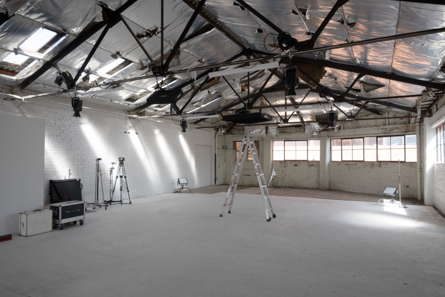 Large Light-filled Upstairs Studio - Collingwood photo 3