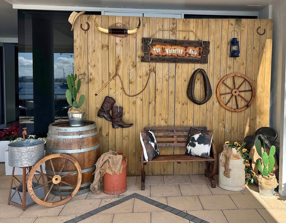 Country backdrop and prop hire photo 5