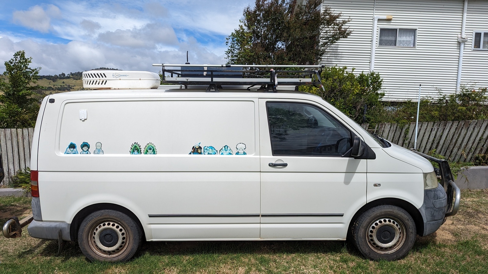 VOLKSWAGEN TRANSPORTER SWB 4MOTION Auto photo 9