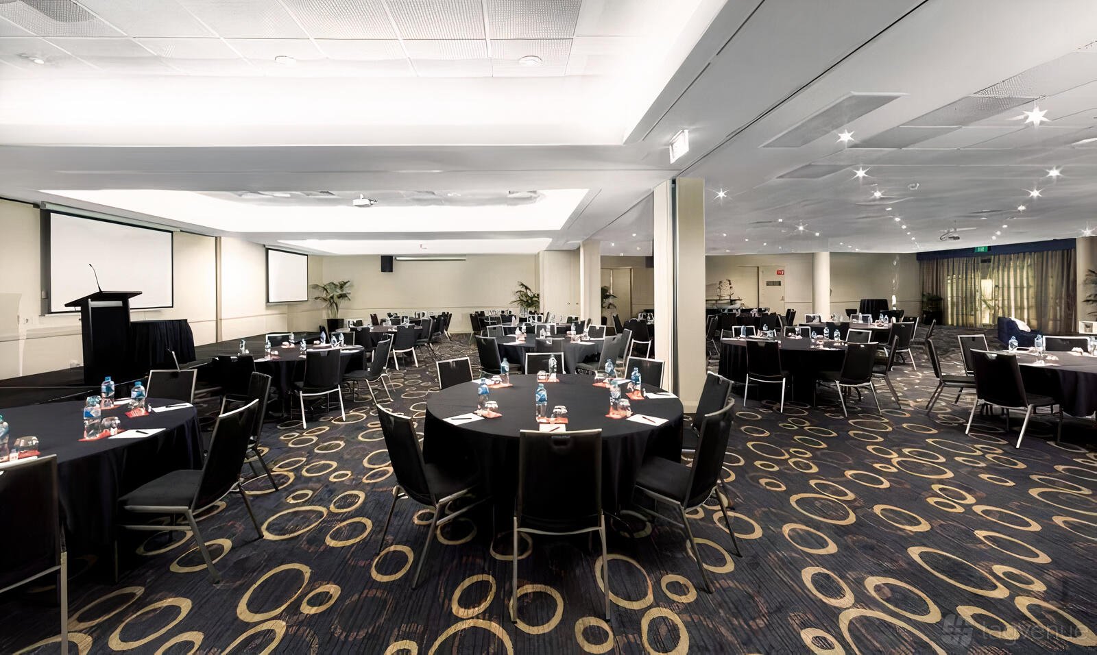 Triple Crown Ballroom at Rydges Parramatta photo 2