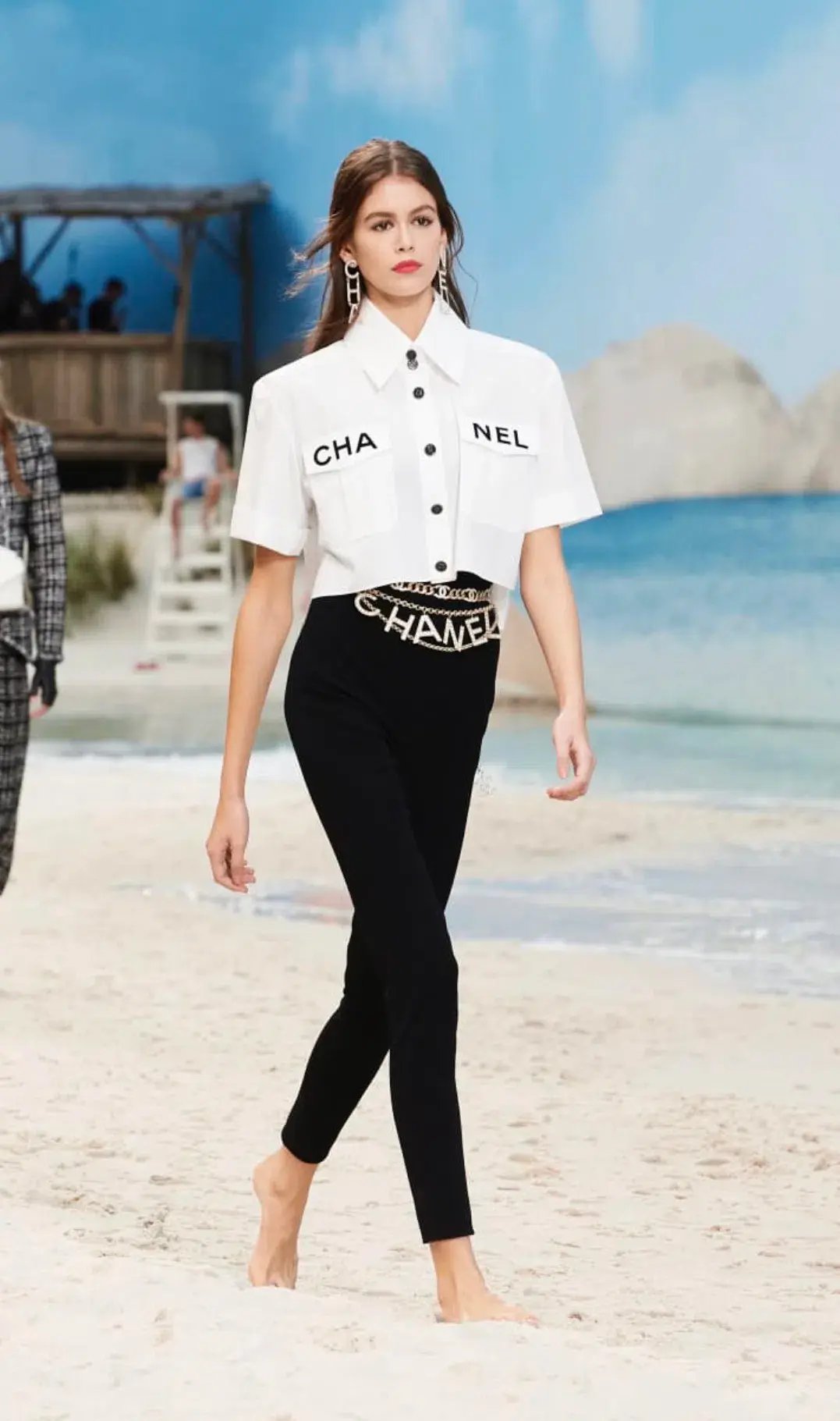 Chanel Logo Chain Belt Gold photo 5
