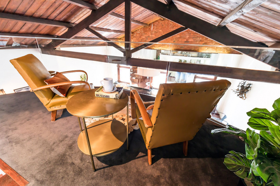 Award Winning Warehouse Apartment photo 3