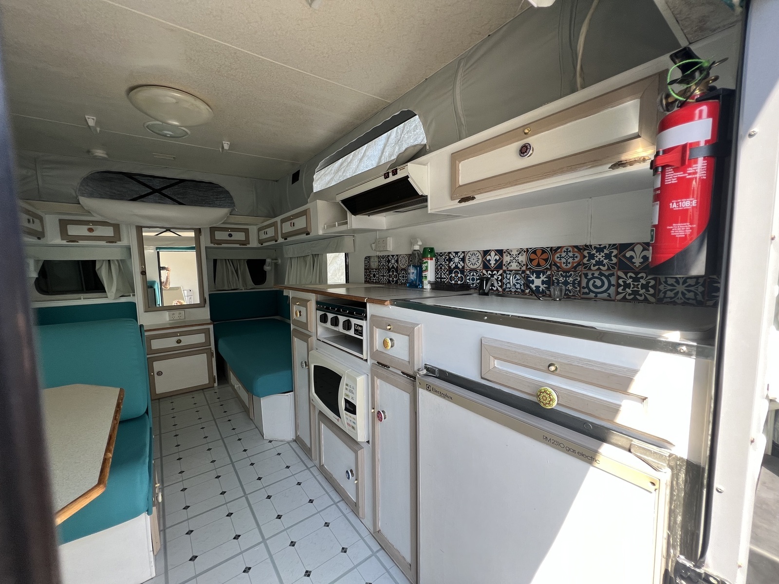 Caravan Beach photo 3