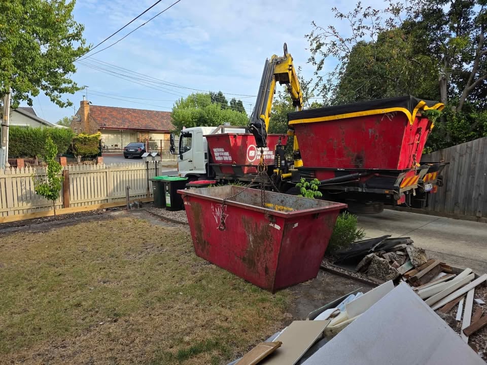 Crane Skip Bin Hire photo 9