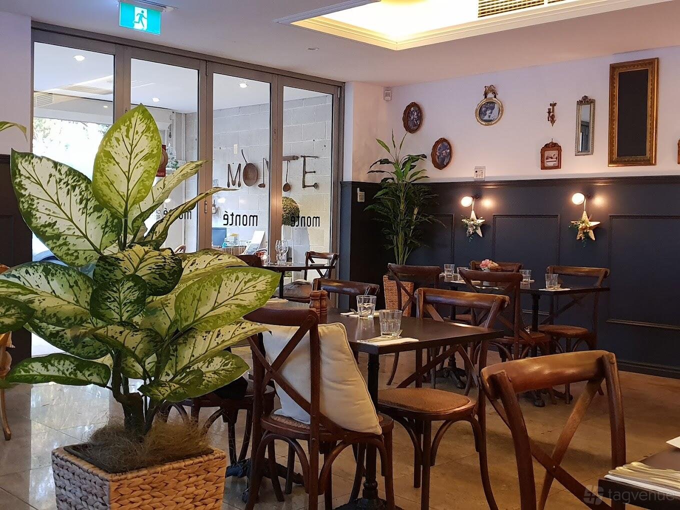 Entire Venue at Restaurant Monté photo 8