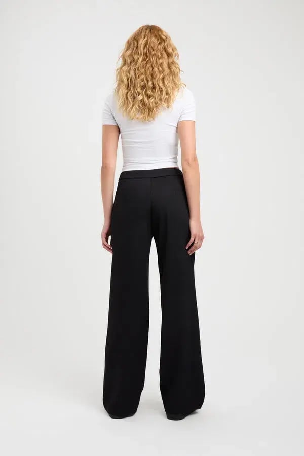 Kookai Oyster Low Rise Pant Black Size 34 / AU 6 photo 2