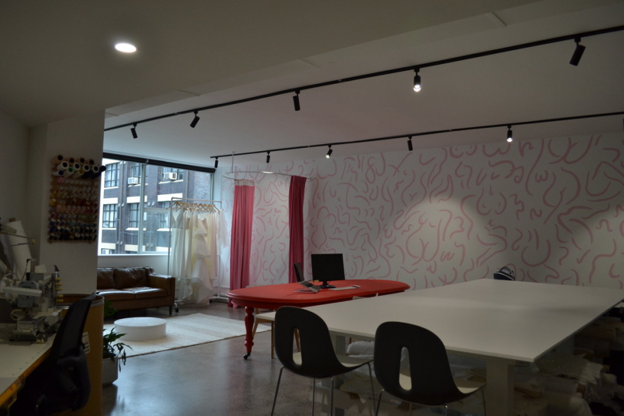 Light-filled Creative Co-working Studio photo 8