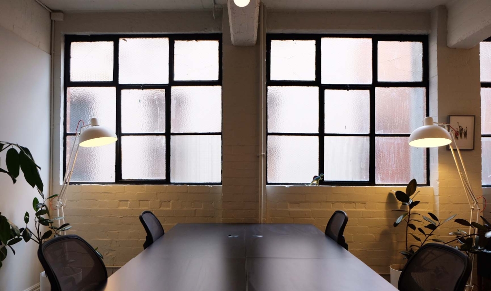 Private 1 and 2 person offices available photo 4