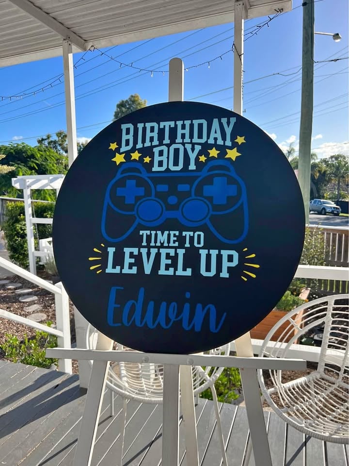 *hire* personalised Gaming/level up birthday sign hire photo 5