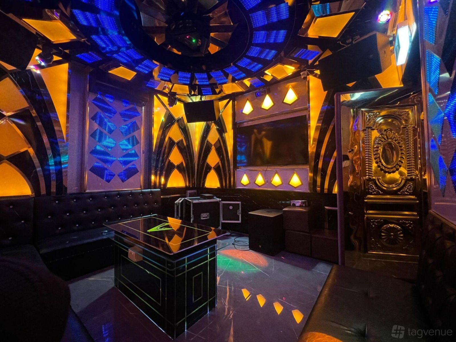 VIP 333 at Việt Phố Entertainment photo 3
