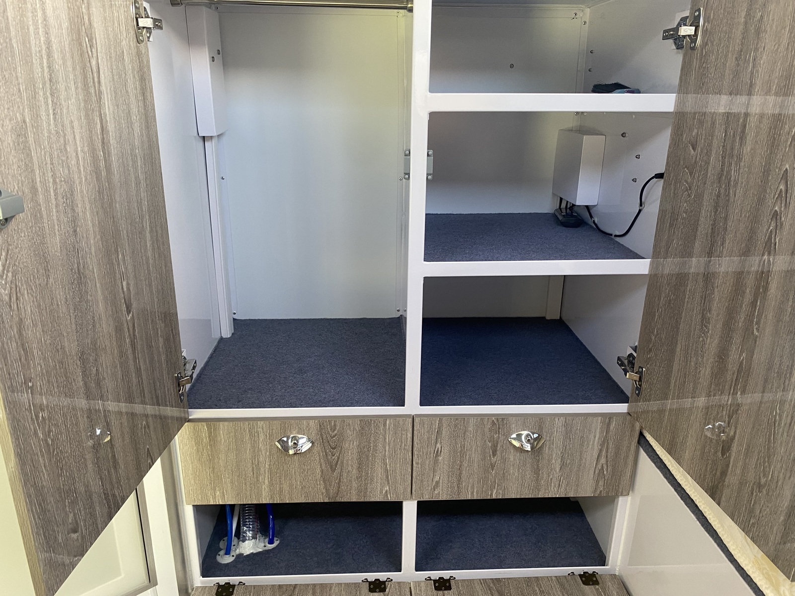 Get Lost Boss! 1Queen 2Bunks & Internal Ensuite! photo 15