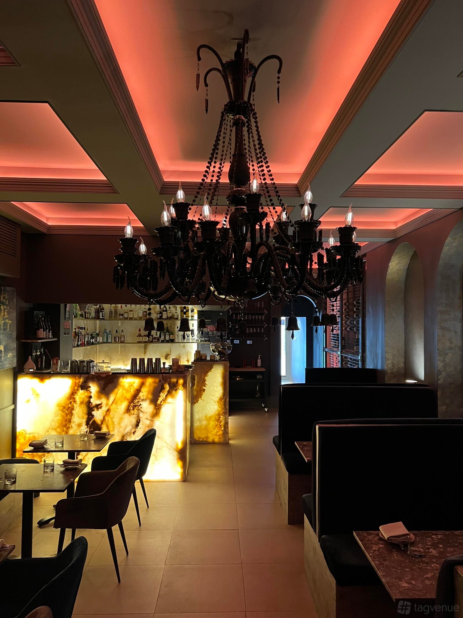 Main Dining Room at No.32 Restaurant & Bar photo 8