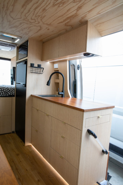Chicina - Equipped Van w/ Ensuite photo 7